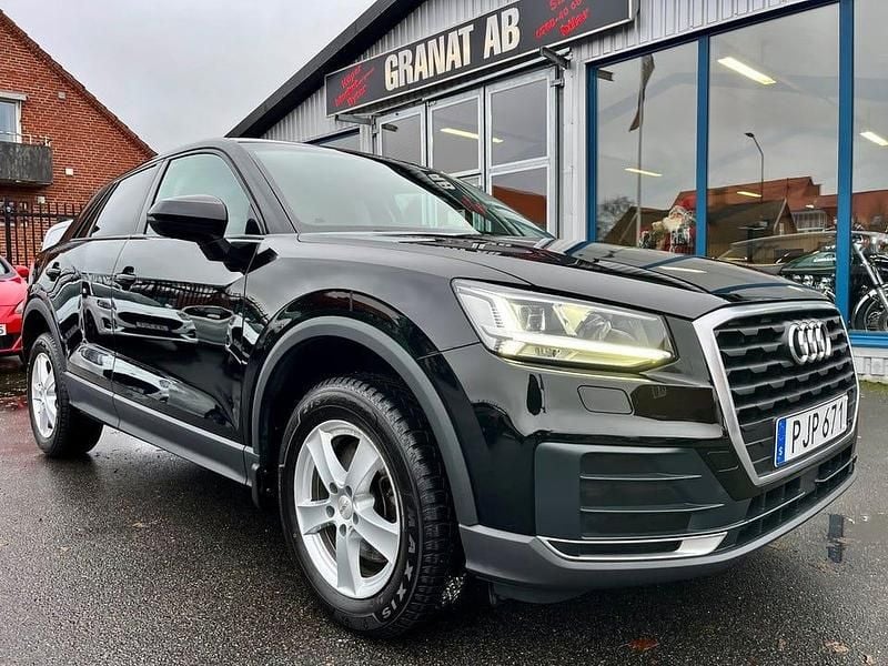 Svart Begagnad 2017 Audi Q2 Proline SUV | 179 900 kr (Marknadspris) - Bild 1/4