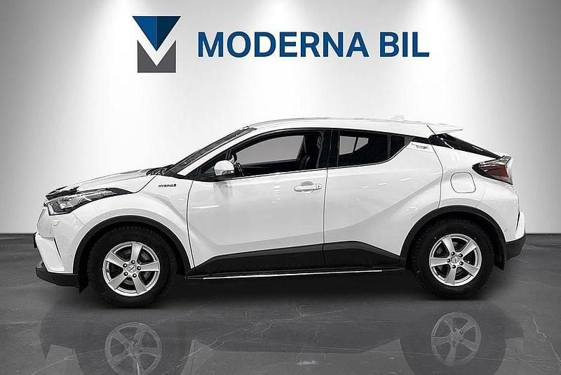 Begagnad Toyota C-HR Executive 122 HK (89 kW) 2018 Vit SUV