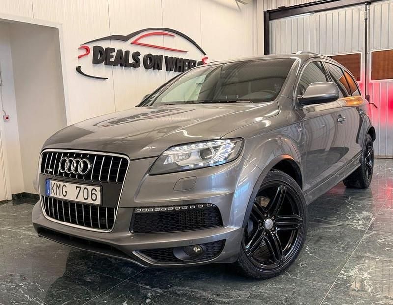 Begagnad Audi Q7 S-Line 239 HK (175 kW) 2010 Grå SUV