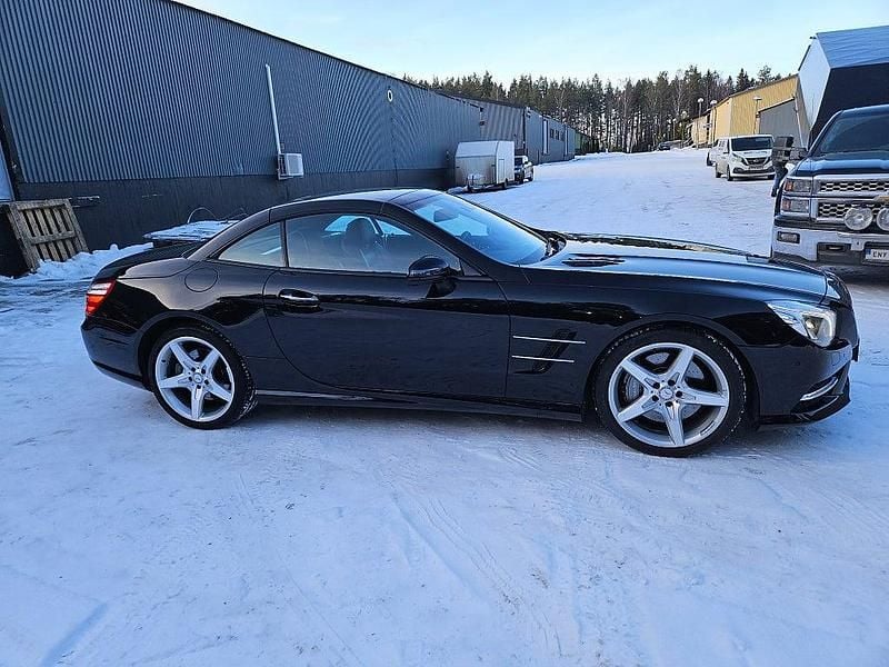 Begagnad Mercedes SL500 AMG 435 HK (319 kW) 2014 Svart Cab