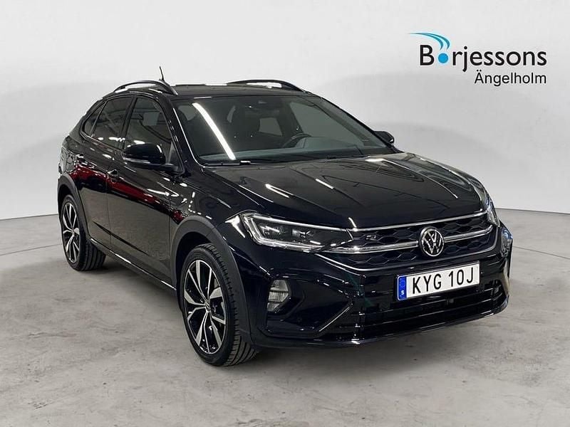 Svart Begagnad 2024 VW Taigo R-line SUV | 269 000 kr (Marknadspris) - Bild 1/4