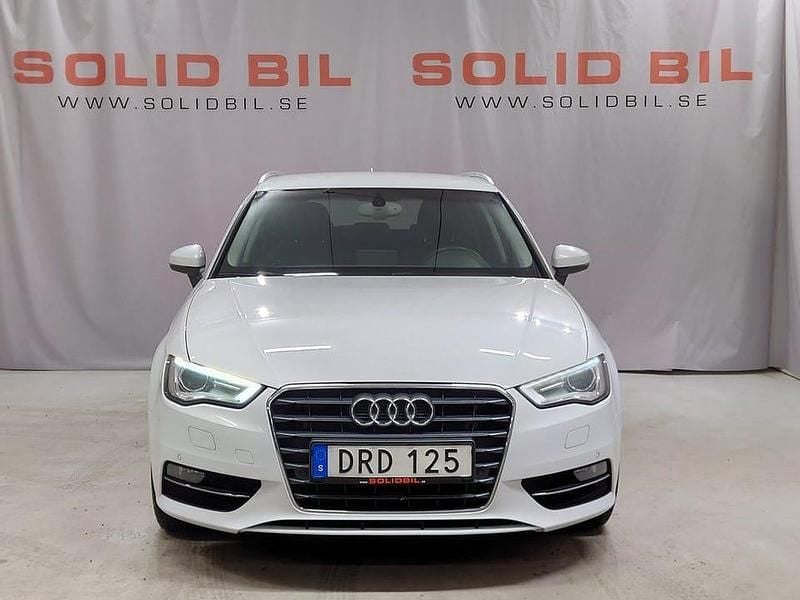 Begagnad Audi A3 Ambition 110 HK (80 kW) 2015 Glacier white metallic