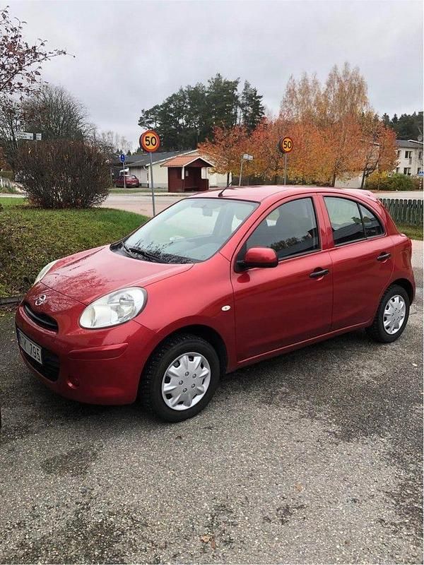 Begagnad 2011 Nissan Micra Halvkombi | 37 000 kr (Dyr) - Bild 1/4