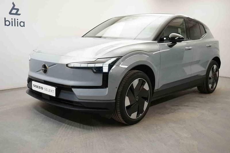 Grå Begagnad 2024 Volvo EX30 Single Motor Extended Range SUV | 369 900 kr (Lite dyr) - Bild 1/1