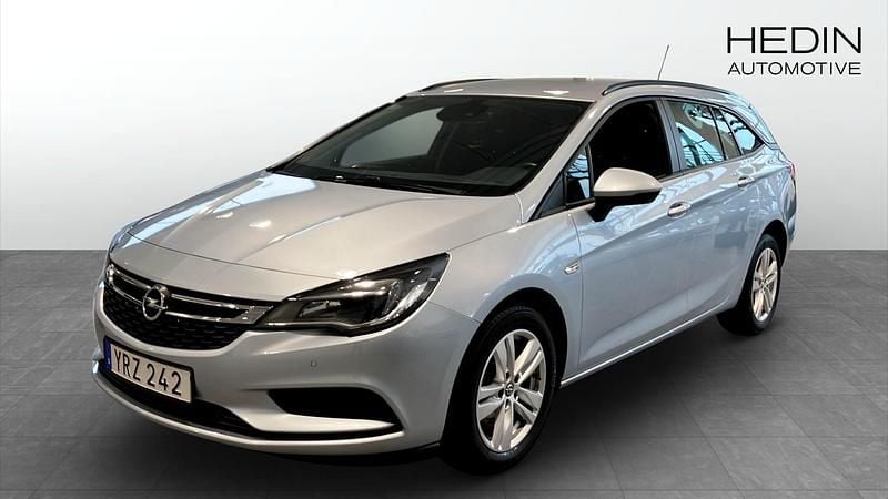 Grå (grey) Begagnad 2017 Opel Astra Kombi | 119 900 kr (Marknadspris) - Bild 1/4