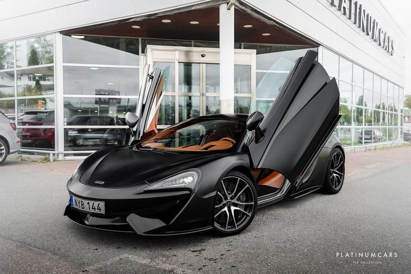 Grå Begagnad 2016 McLaren 570S Sportkupé | 1 395 000 kr - Bild 1/4