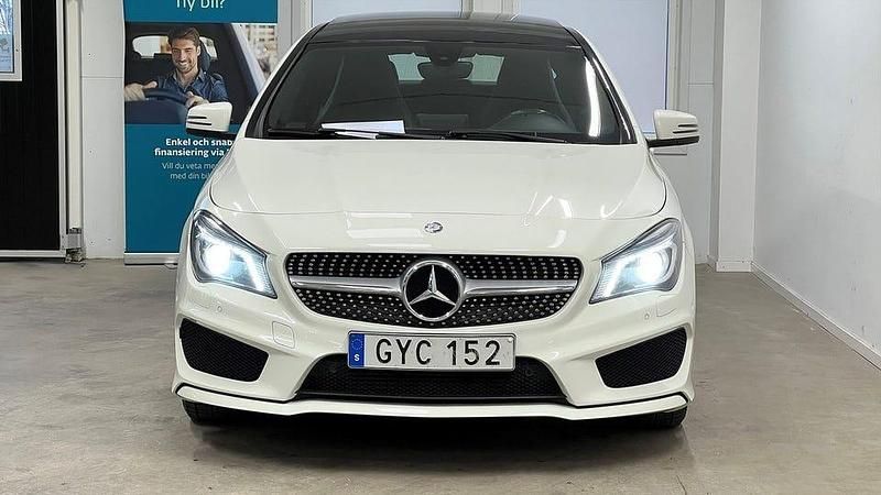 Begagnad Mercedes CLA200 AMG 156 HK (114 kW) 2015 Vit Sedan
