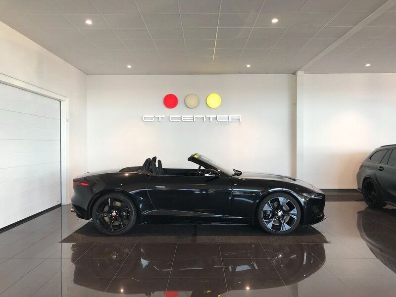 Begagnad 2021 Jaguar F-Type R-Dynamic Cab | 779 000 kr - Bild 1/4