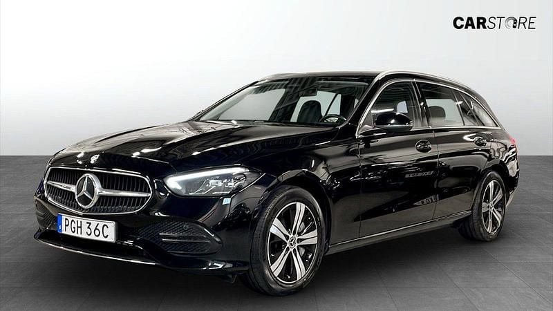 Svart Begagnad 2023 Mercedes C300e Kombi | 329 900 kr (Bra pris) - Bild 1/4