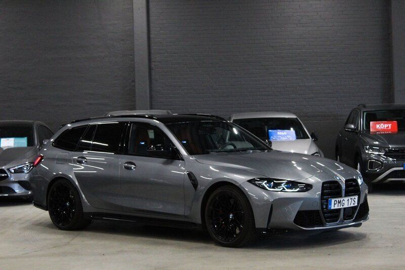 Grå (grå metallic) Begagnad 2024 BMW M3 Competition Edition Kombi | 1 069 900 kr (Bra pris) - Bild 1/4