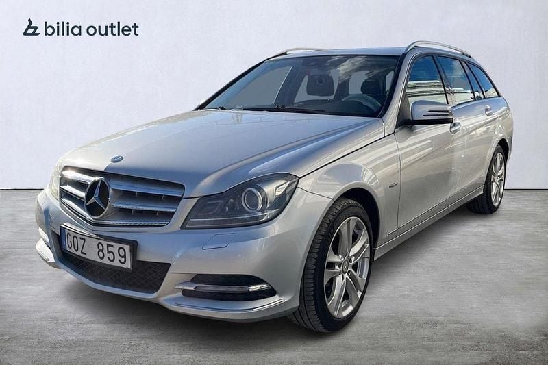 Silver Begagnad 2012 Mercedes C200 Sedan | 89 000 kr (Bra pris) - Bild 1/4