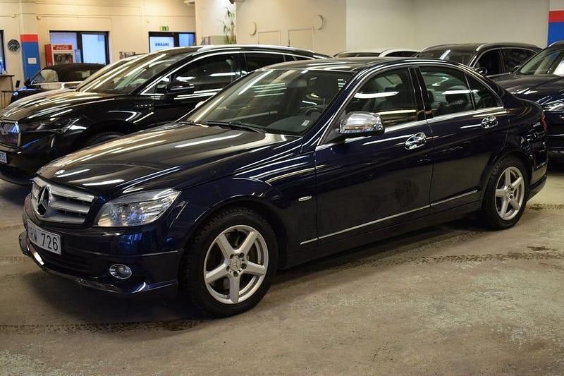 Begagnad Mercedes C350 Elegance 272 HK (200 kW) 2007 Blå Sedan