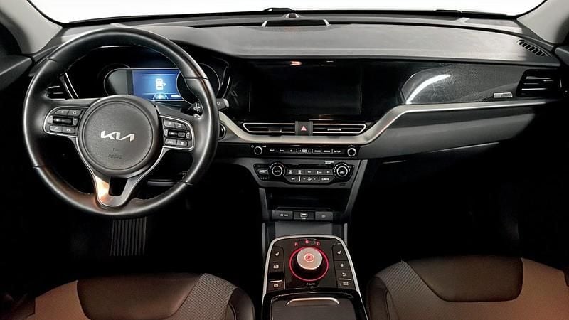 Begagnad Kia Niro Advance 150 kW (204 HK) 2021 Vit SUV