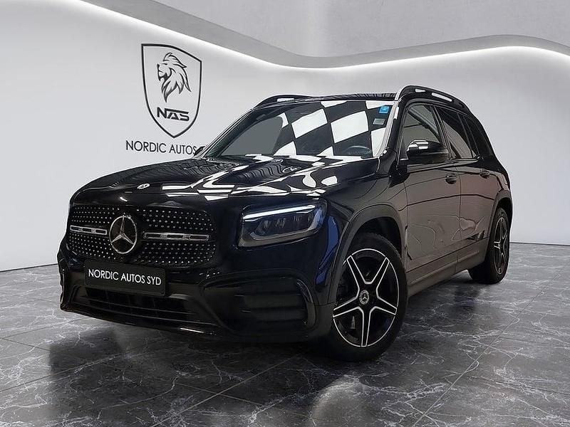 Svart Begagnad 2024 Mercedes GLB220 AMG SUV | 449 900 kr - Bild 1/4