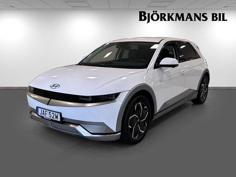 Vit Begagnad 2022 Hyundai Ioniq 5 Advanced SUV | 429 900 kr (Marknadspris) - Bild 1/4