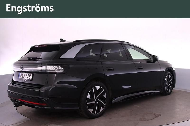 Begagnad VW ID.7 Pro 210 kW (286 HK) 2024 Svart Kombi