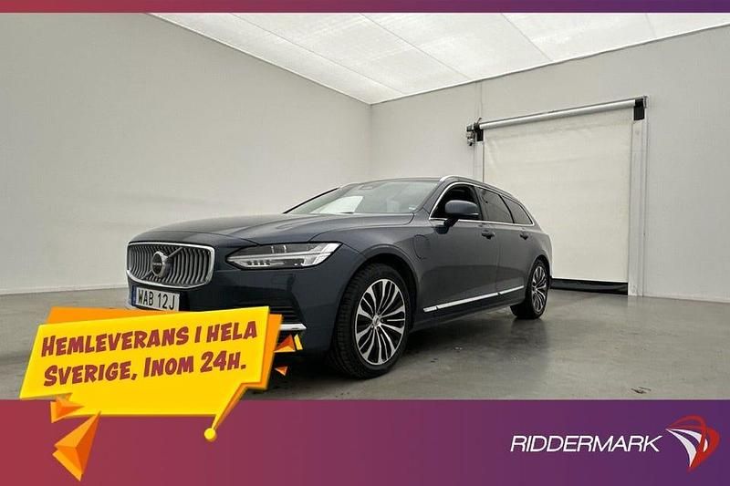 Mblå Begagnad 2023 Volvo V90 Core Kombi | 344 900 kr (Marknadspris) - Bild 1/3