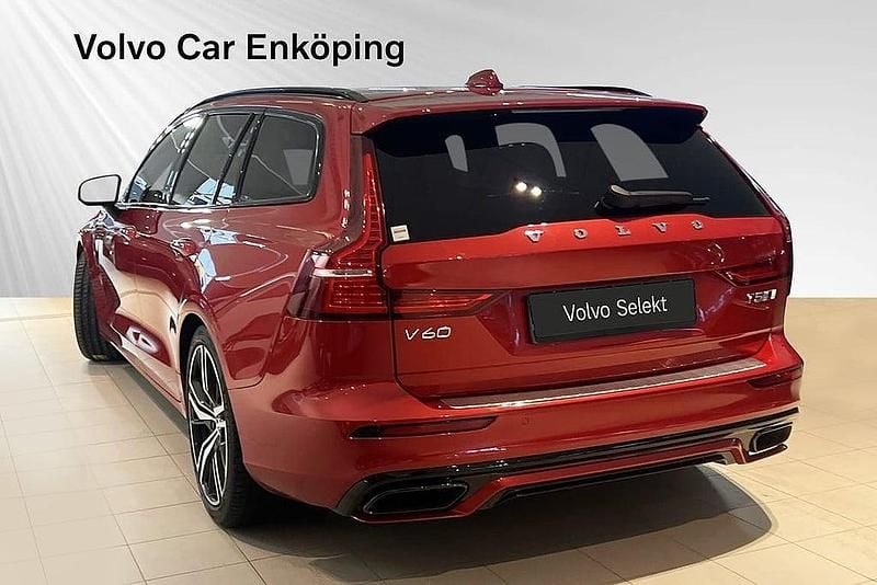 Begagnad Volvo V60 R-Design 253 HK (186 kW) 2019 Röd Kombi