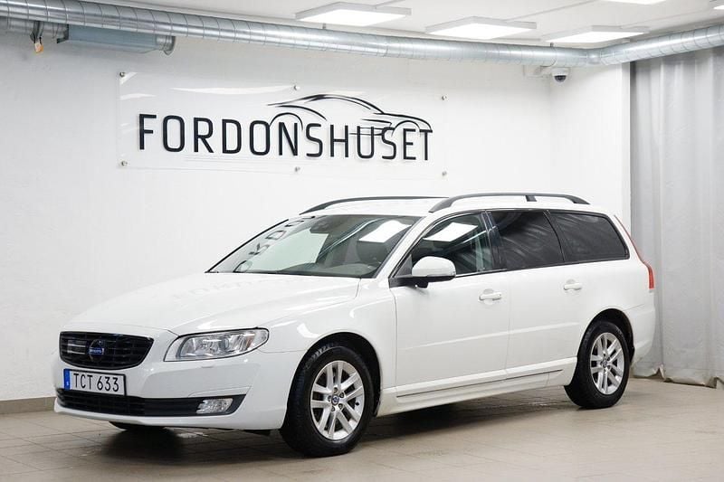 Vit Begagnad 2015 Volvo V70 Momentum Kombi | 159 000 kr (Lite dyr) - Bild 1/4