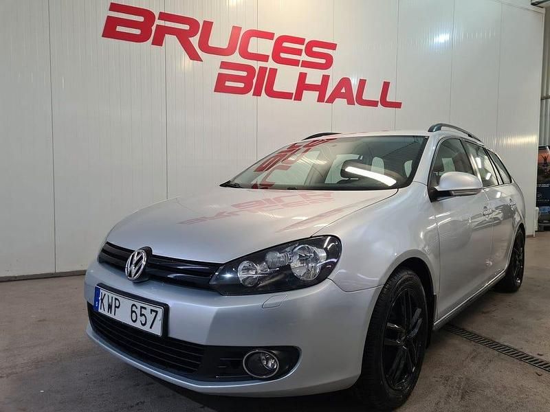 Begagnad VW Golf VI 102 HK (75 kW) 2010 Silver Halvkombi