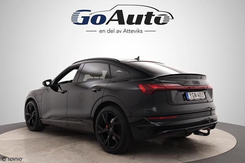 Begagnad Audi e-tron Sportback Black Edition 300 kW (408 HK) 2021 Svart SUV