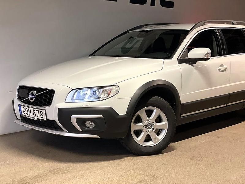 Begagnad Volvo XC70 181 HK (133 kW) 2014 Vit Kombi