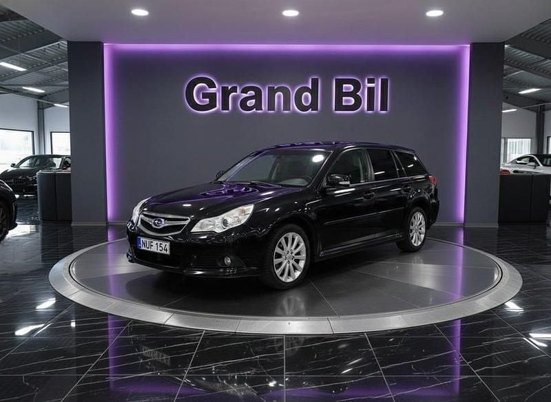 Svart Begagnad 2012 Subaru Legacy Kombi | 74 900 kr (Marknadspris) - Bild 1/4