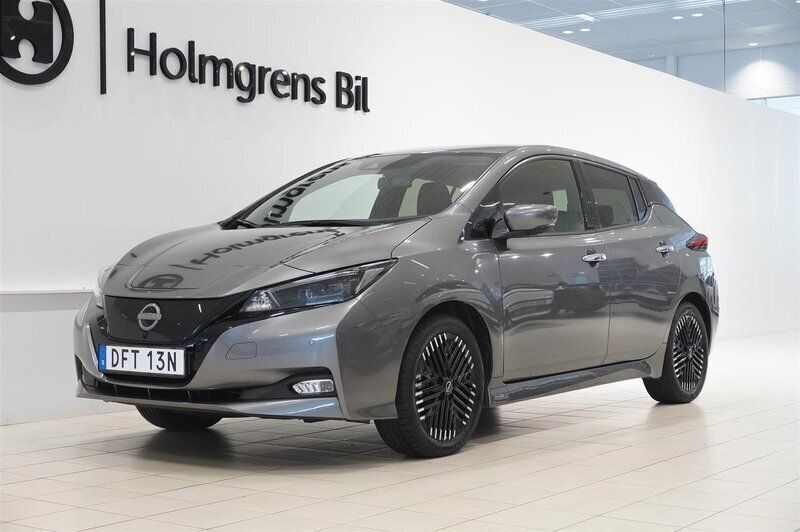 Begagnad Nissan Leaf N-Connecta 110 kW (150 HK) 2023 Okänd Halvkombi