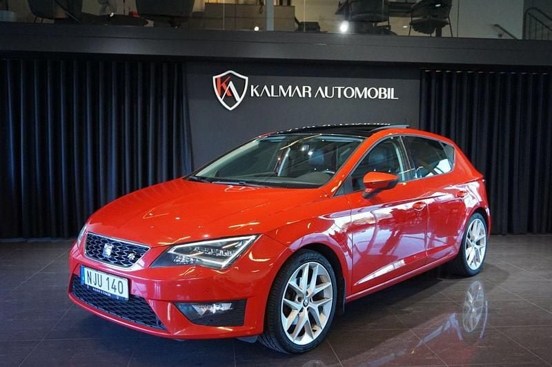 Röd Begagnad 2016 Seat Leon FR Halvkombi | 114 900 kr (Marknadspris) - Bild 1/4