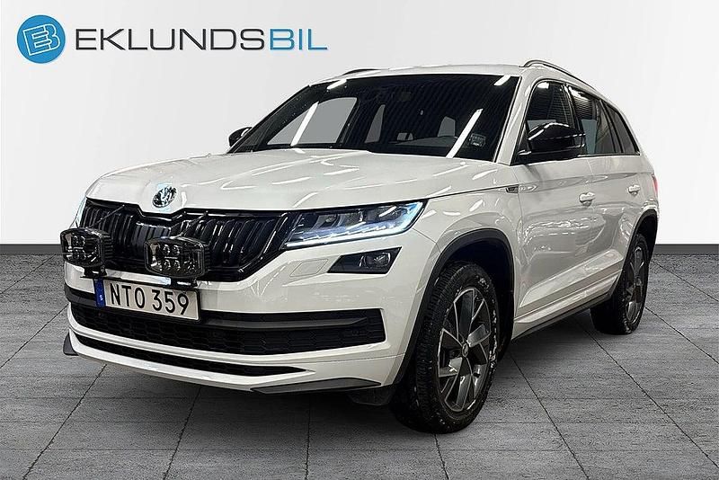 Vit Begagnad 2020 Skoda Kodiaq Business Line SUV | 299 900 kr (Marknadspris) - Bild 1/4
