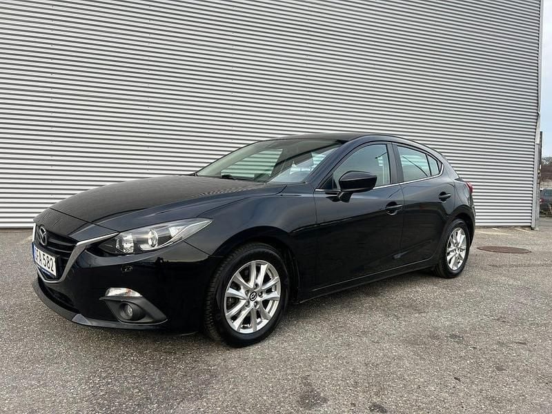 Begagnad 2015 Mazda 3 Inclusive Halvkombi | 110 000 kr (Marknadspris) - Bild 1/4