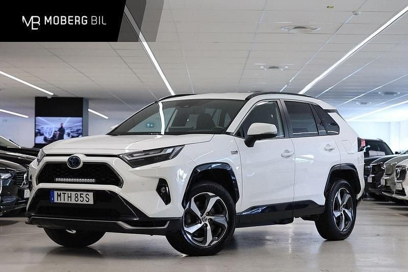 Vit Begagnad 2023 Toyota RAV4 Hybrid SUV | 449 900 kr (Marknadspris) - Bild 1/3