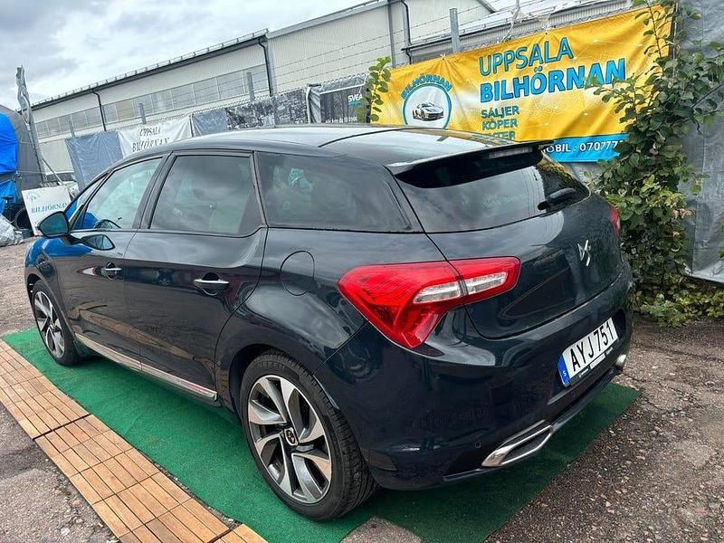Begagnad Citroën DS5 164 HK (120 kW) 2013 Grå Halvkombi