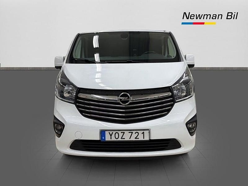 Begagnad Opel Vivaro 125 HK (91 kW) 2017 Vit Minibuss