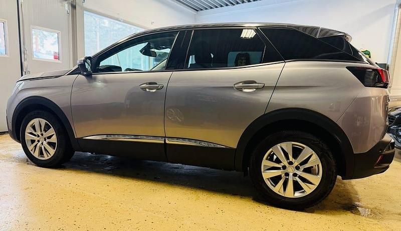 Begagnad Peugeot 3008 Allure 131 HK (96 kW) 2017 Silver SUV