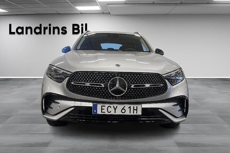 Begagnad Mercedes GLC300e 2026 Silver