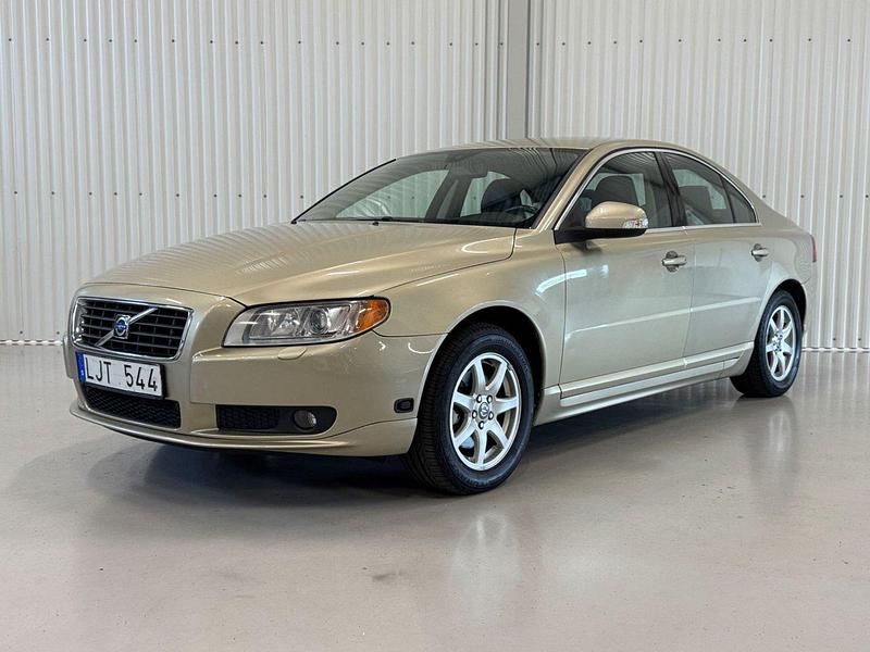 Ljusbrun Begagnad 2006 Volvo S80 Momentum Sedan | 84 900 kr (Lite dyr) - Bild 1/4