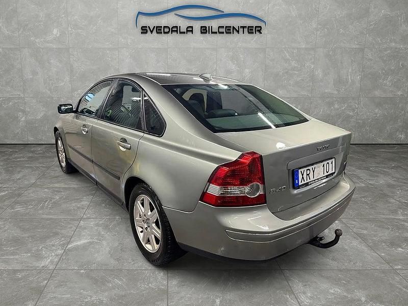 Begagnad Volvo S40 Kinetic 125 HK (91 kW) 2006 Ljusgrön Sedan