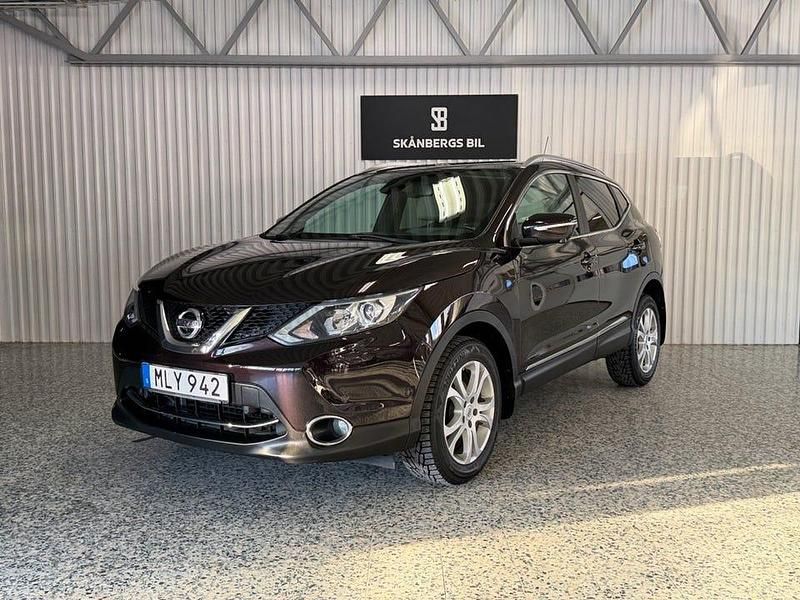 Lila Begagnad 2014 Nissan Qashqai SUV | 132 800 kr (Lite dyr) - Bild 1/4