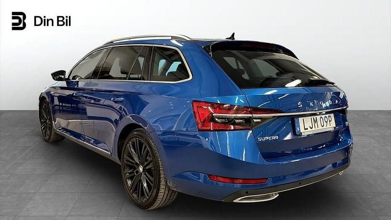 Begagnad Skoda Superb LAURIN & KLEMENT 156 HK (114 kW) 2020 Blå Kombi