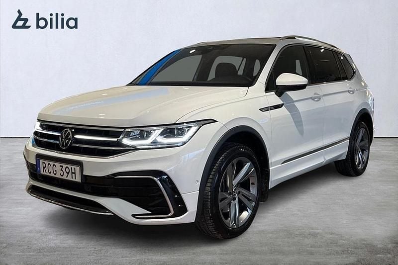 Vit Begagnad 2024 VW Tiguan Allspace R-line SUV | 489 000 kr (Lite dyr) - Bild 1/4