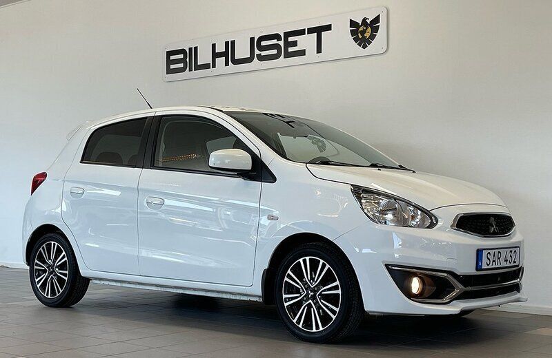Vit Begagnad 2016 Mitsubishi Space Star Kombi | 114 900 kr (Marknadspris) - Bild 1/4