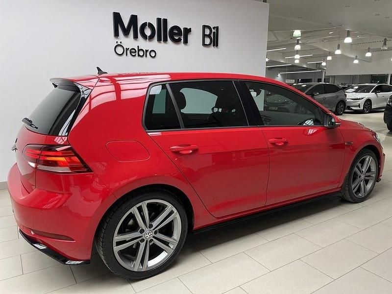 Begagnad VW Golf VII 150 HK (110 kW) 2018 Tornado red Kombi