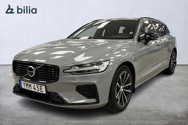 Begagnad Volvo V60 Plus 349 HK (256 kW) 2025 Grå Kombi