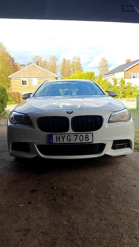 Vit Begagnad 2016 BMW 520 Kombi | 144 900 kr (Bra pris) - Bild 1/4