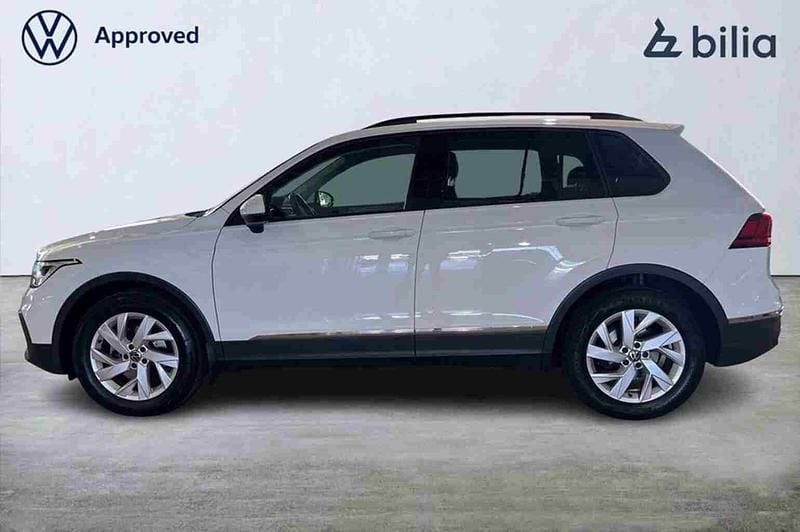 Vit Begagnad 2022 VW Tiguan SUV | 279 000 kr (Bra pris) - Bild 1/1