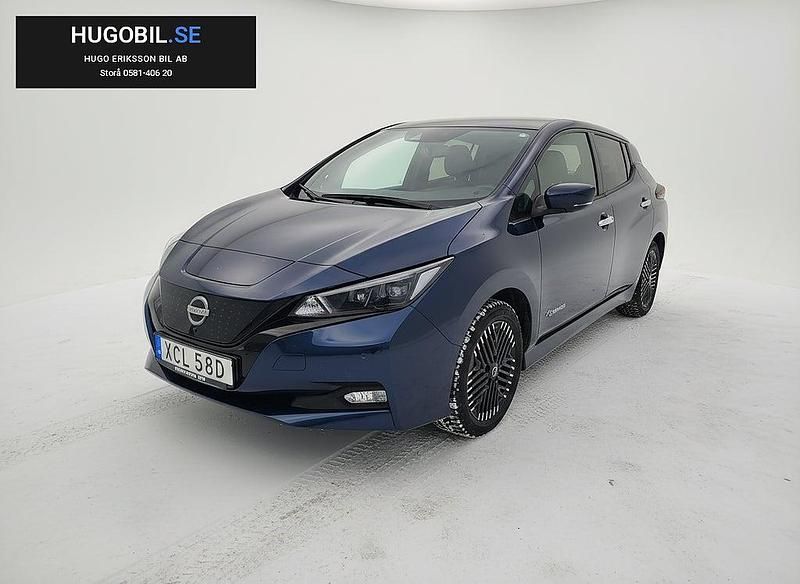 Blåmetallic Begagnad 2022 Nissan Leaf N-Connecta Halvkombi | 269 500 kr (Dyr) - Bild 1/4