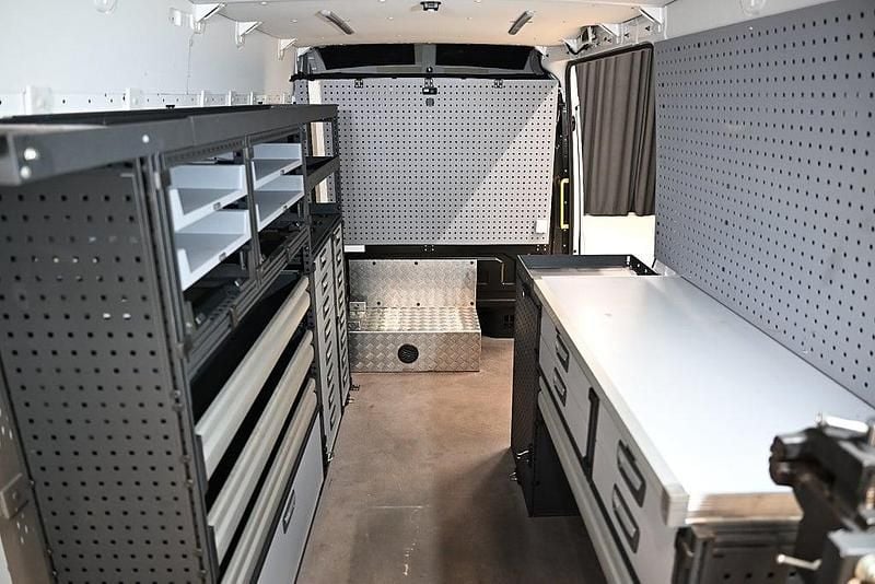 Begagnad VW Crafter SE 177 HK (130 kW) 2023 Vit Van