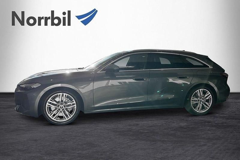 Ny Audi A5 Design 252 HK (185 kW) 2025 Horisontblå metallic Kombi