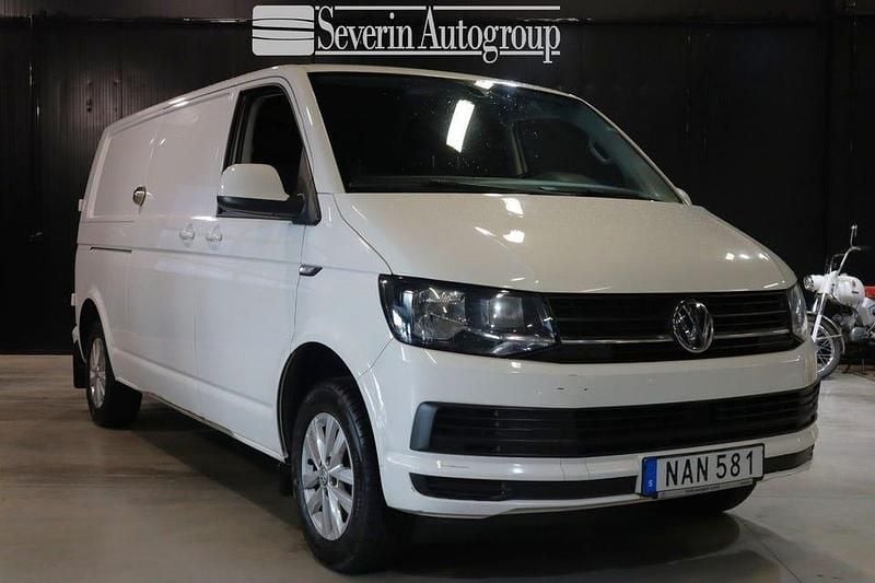 Vit Begagnad 2018 VW T6 Van | 124 900 kr (Marknadspris) - Bild 1/4